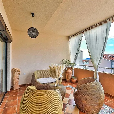 Helios Villa Kastela